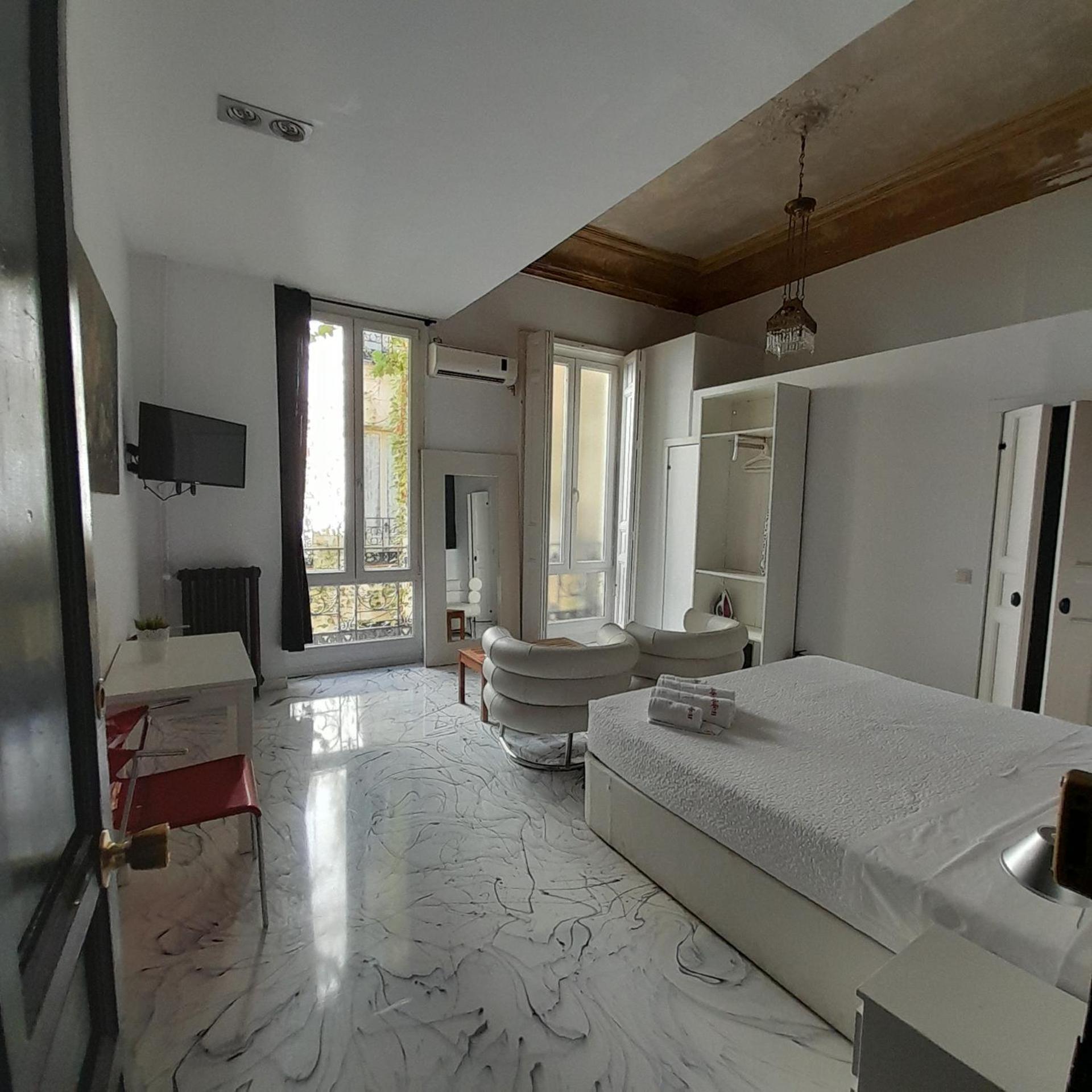 Apartamentos Matute 11 Madrid Exterior foto
